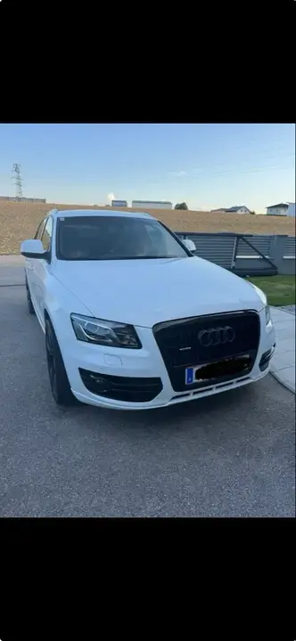 Audi Q5 2010 photo 2
