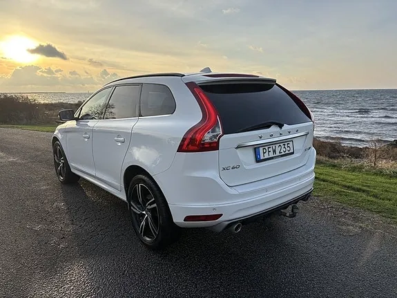 Volvo Xc60 2017 photo 3