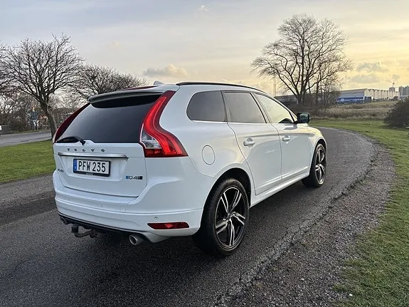 Volvo Xc60 2017 photo 4