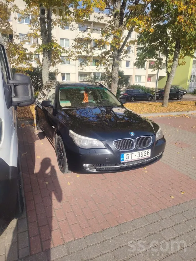 BMW 525