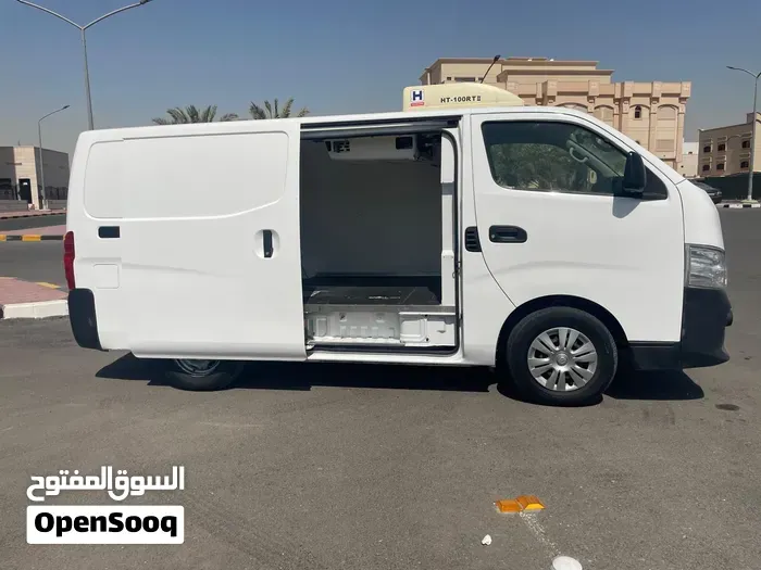 Nissan Urvan 2021 photo 4