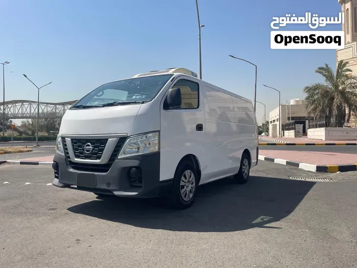 Nissan Urvan 2021 photo 2