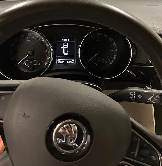 Skoda Superb 2015 photo 5