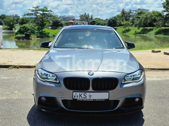 BMW 520I 2011 photo 2