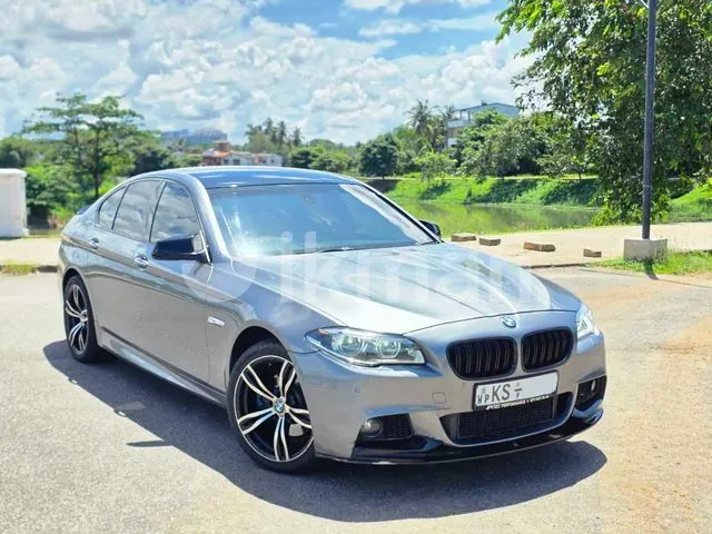 BMW 520I