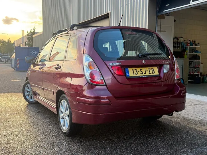 Suzuki Liana 2006 photo 2
