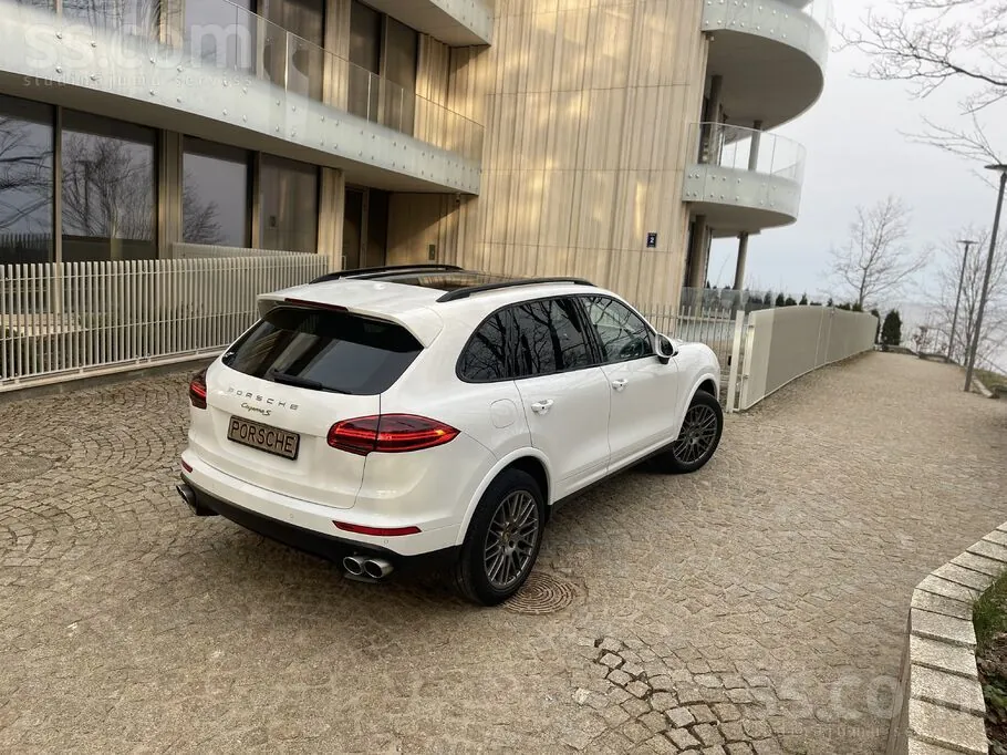 Porsche Cayenne 2017 photo 2