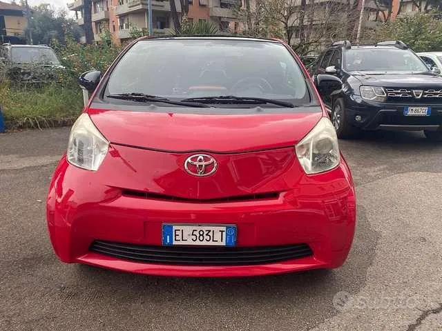 Toyota Iq 2012 photo 4