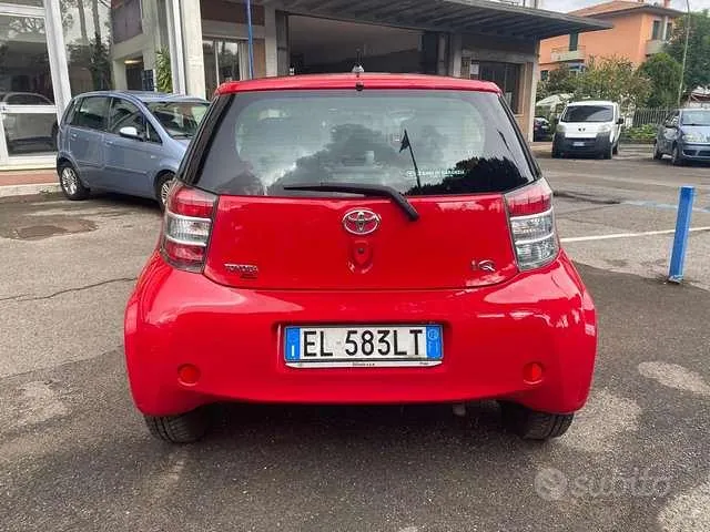 Toyota Iq 2012 photo 5