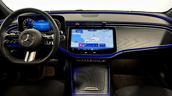 Mercedes-Benz E300 De 2026 photo 4