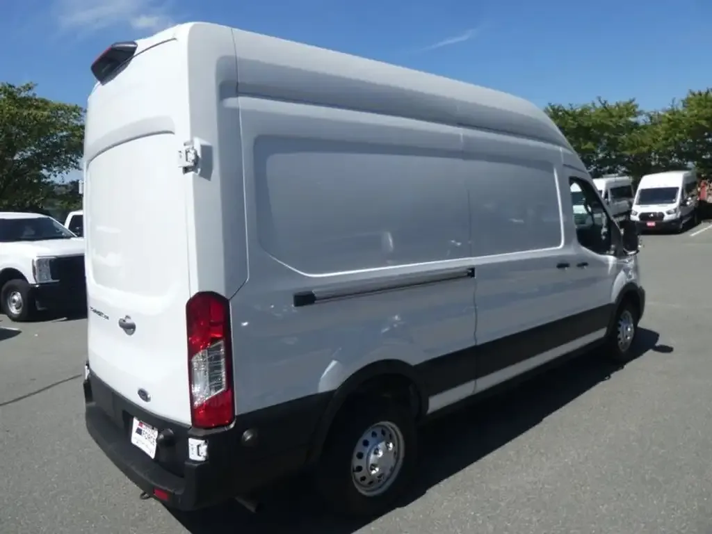Ford Transit Cargo Van 2024 photo 5