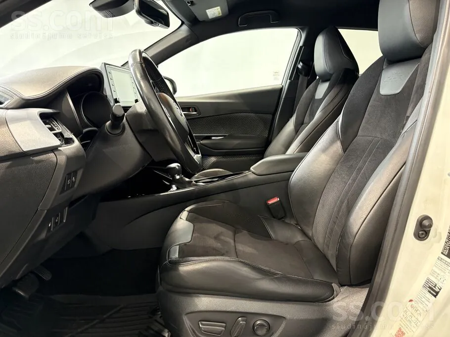 Toyota C-Hr 2021 photo 5