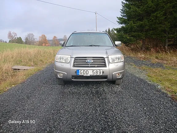 Subaru Forester 2008 photo 2