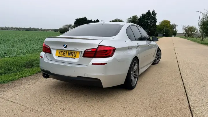 BMW 5 Series 2011 photo 4