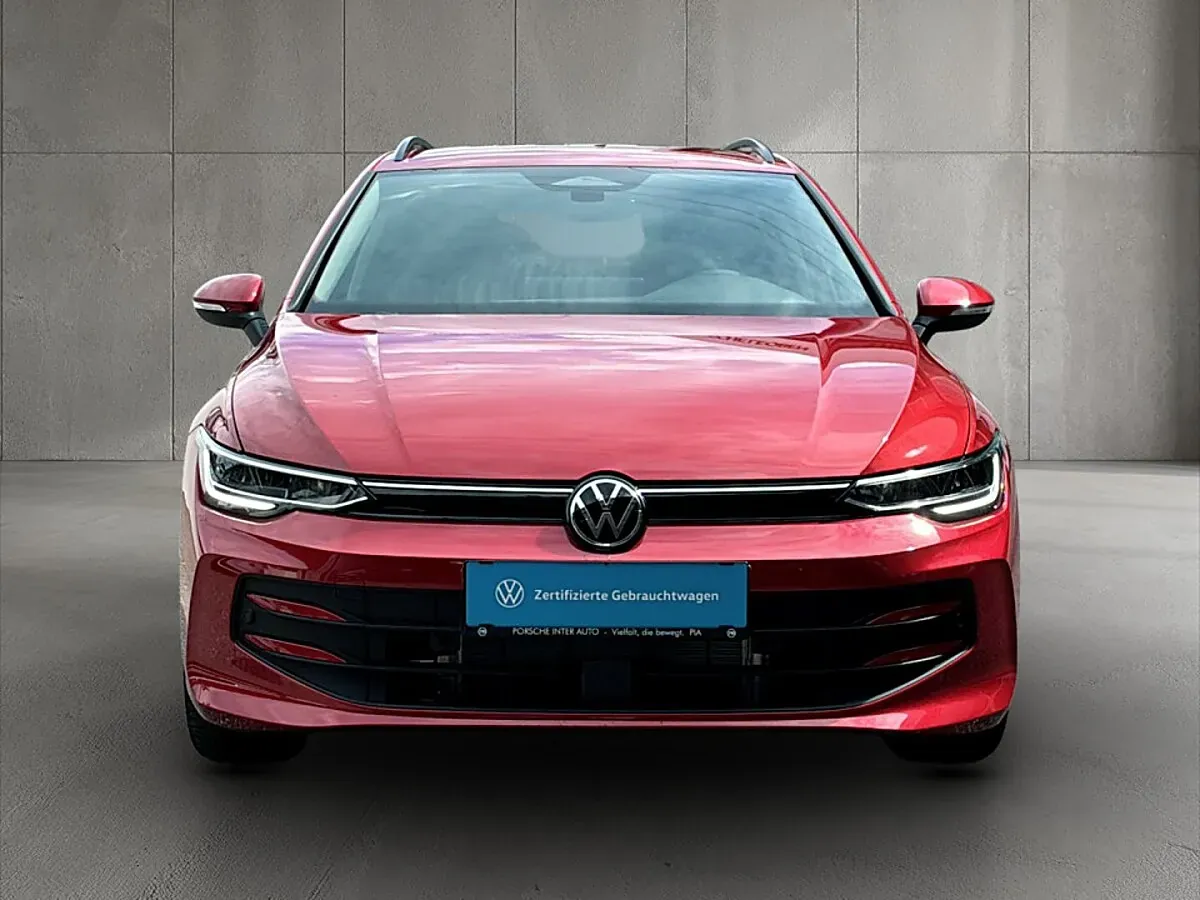 Volkswagen Golf 2026 photo 2