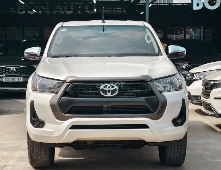 Toyota Hilux 2021 photo 2