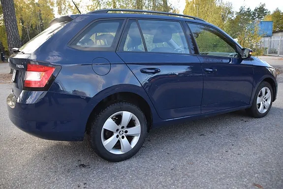 Skoda Fabia 2016 photo 5
