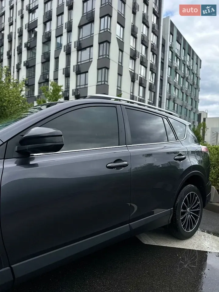 Toyota Rav4 2015 photo 4