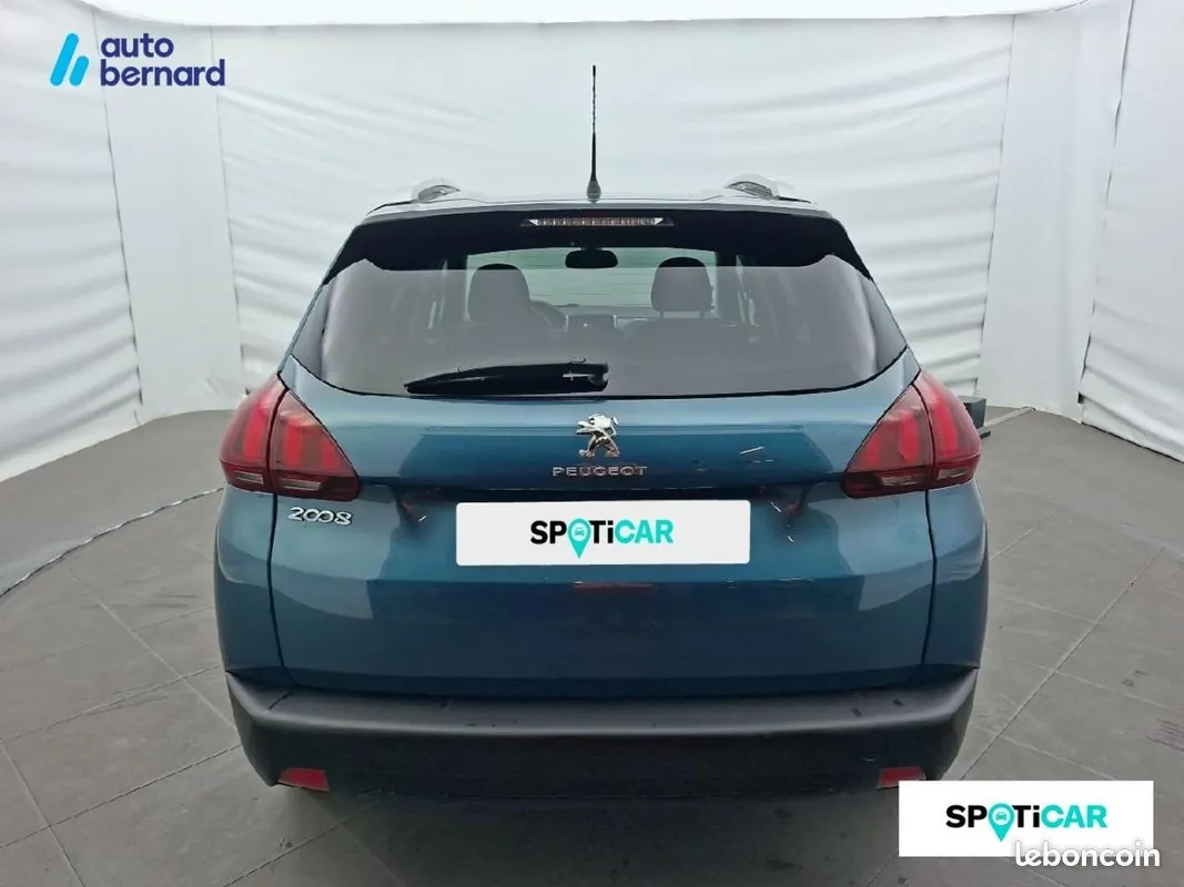 Peugeot 2008 2019 photo 5