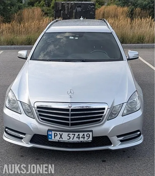 Mercedes-Benz E-Class 2013 photo 2