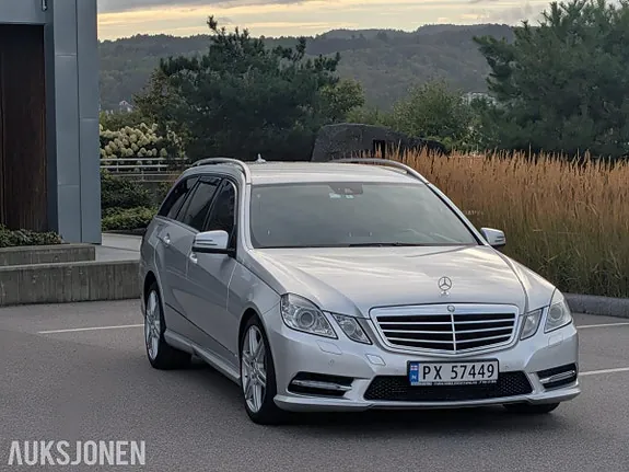 Mercedes-Benz E-Class 2013 photo 3