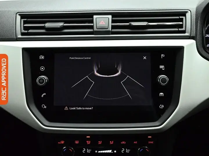 Seat Arona 2021 photo 3