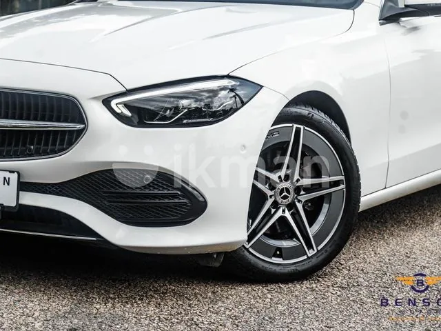 Mercedes-Benz C180 2024 photo 3