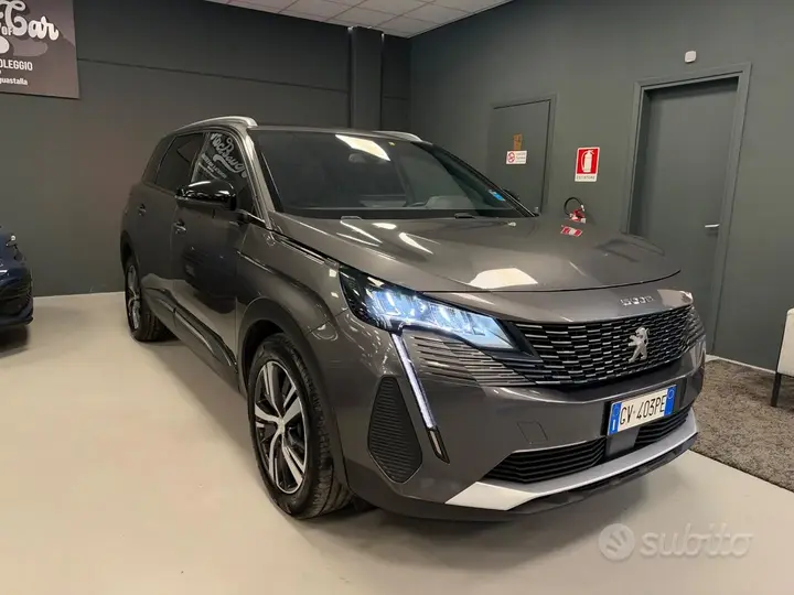 Peugeot 5008 2024 photo 3