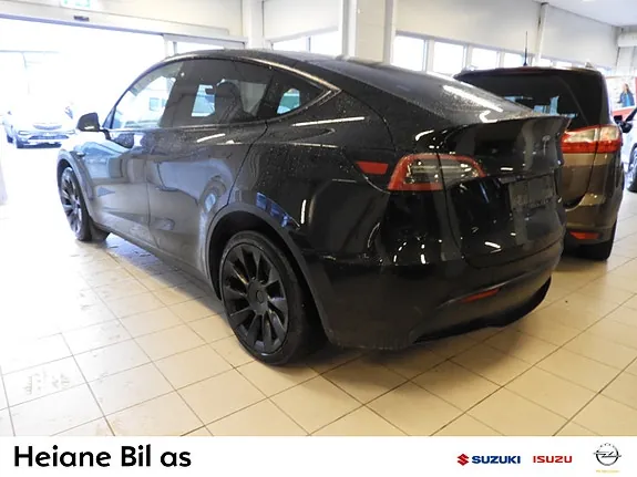 Tesla Model Y 2023 photo 4
