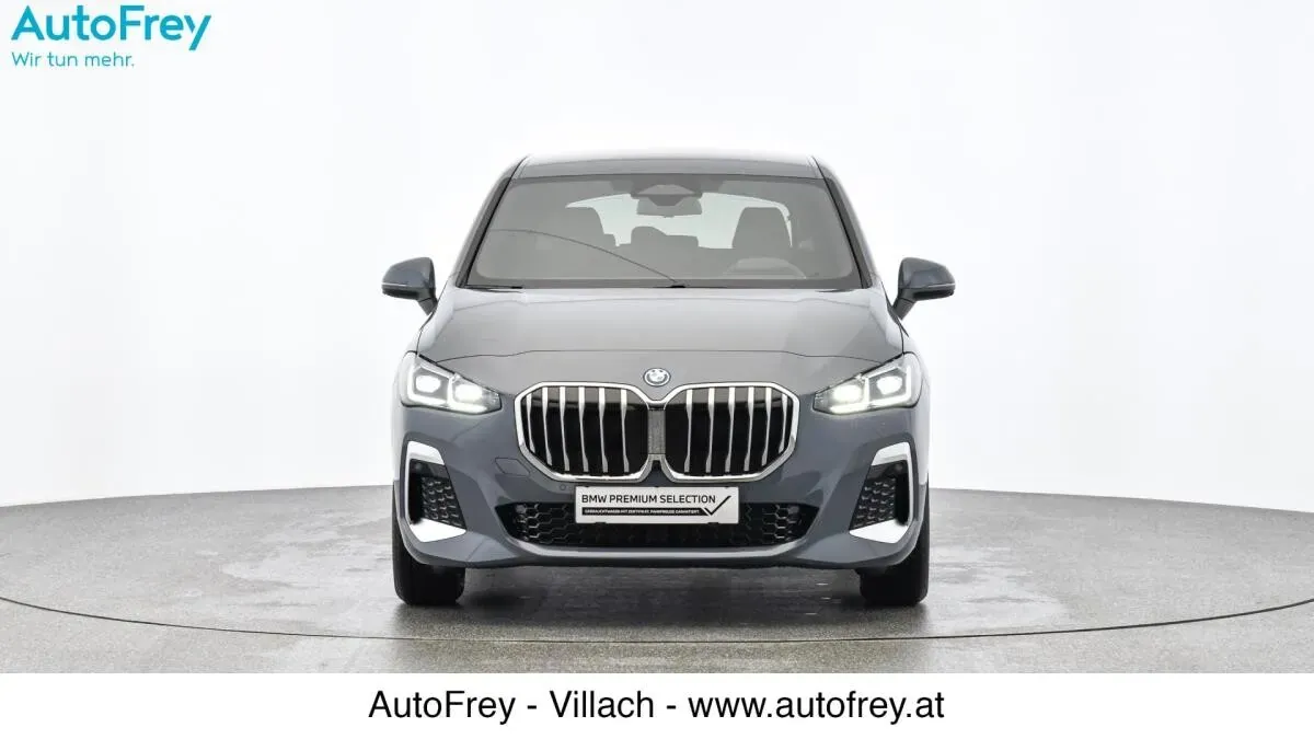 BMW 2 Series 2023 photo 3