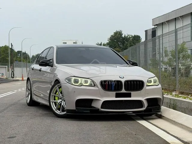 BMW 528I