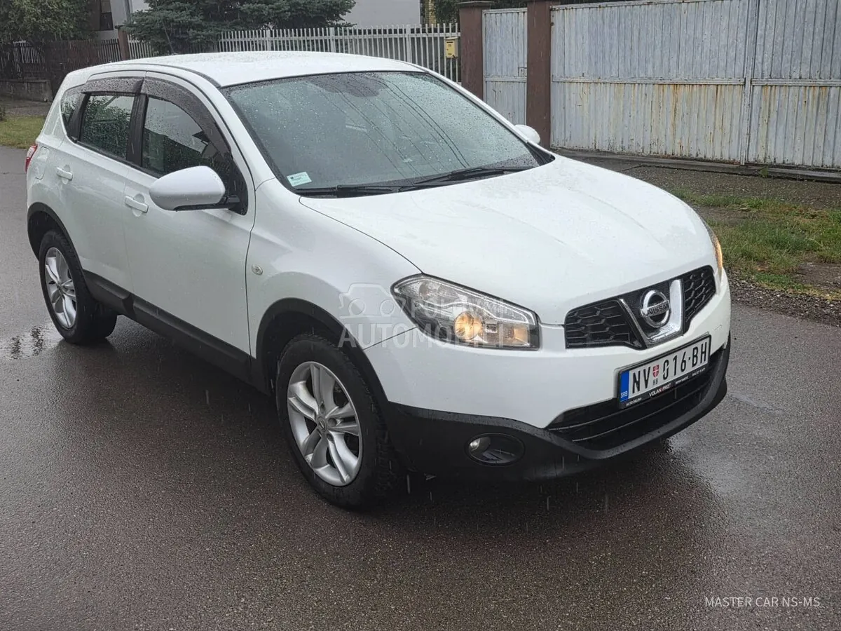 Nissan Qashqai 2011 photo 2
