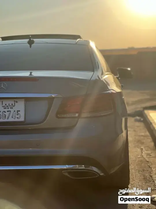 Mercedes-Benz E 300 2012 photo 5
