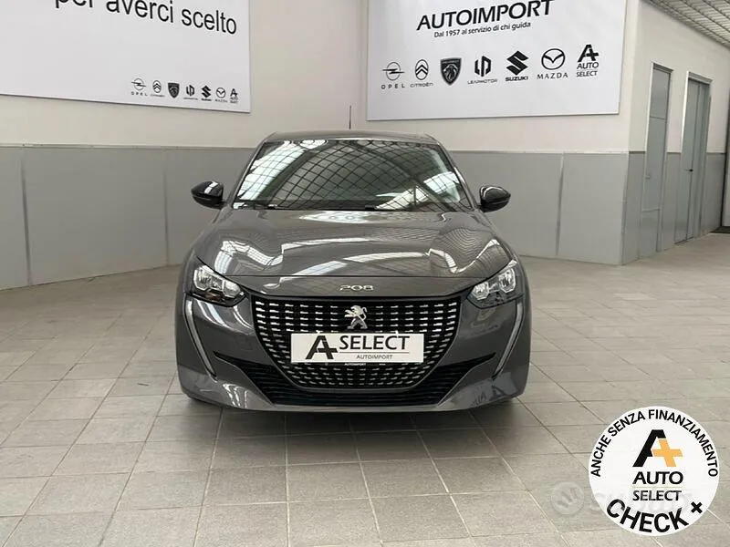 Peugeot 208 2023 photo 2