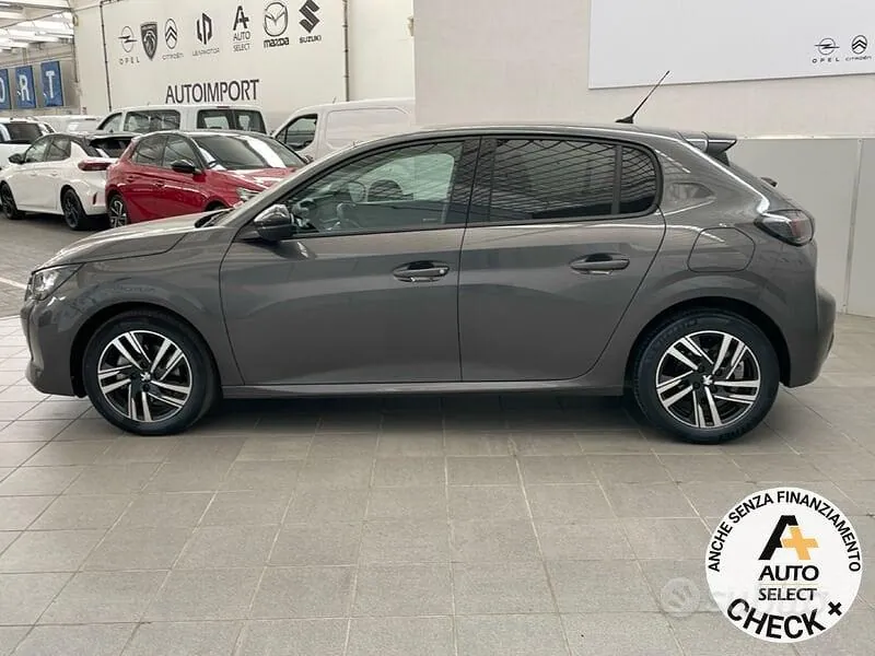 Peugeot 208 2023 photo 3