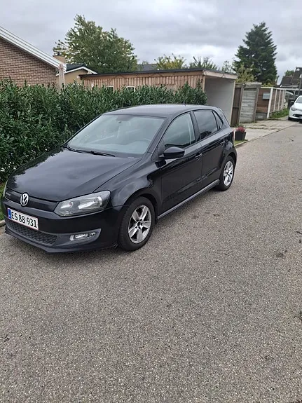 Volkswagen Polo 2010 photo 2