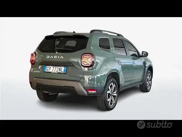 Dacia Duster 2023 photo 2
