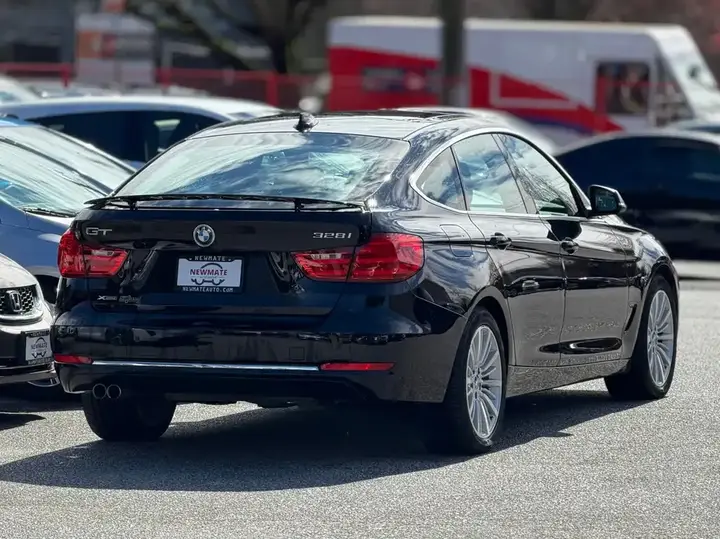 BMW 3 Series 2016 photo 5