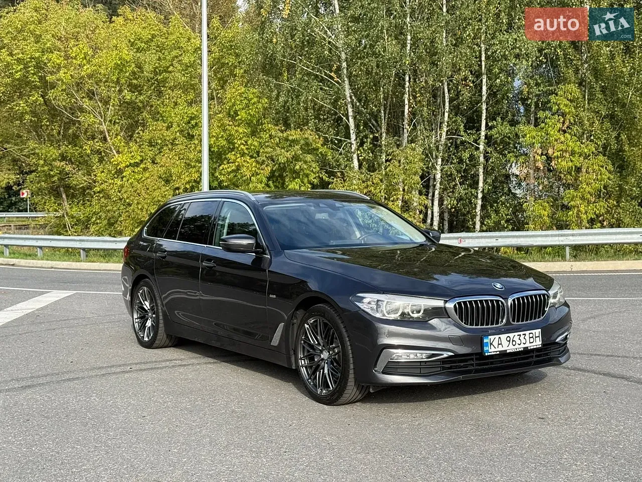 BMW 5 Series 2017 photo 4