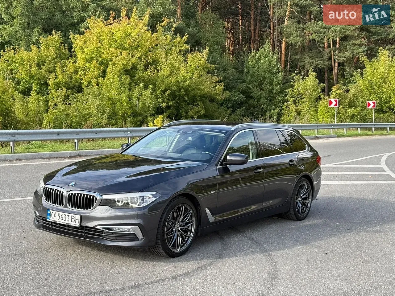BMW 5 Series 2017 photo 3