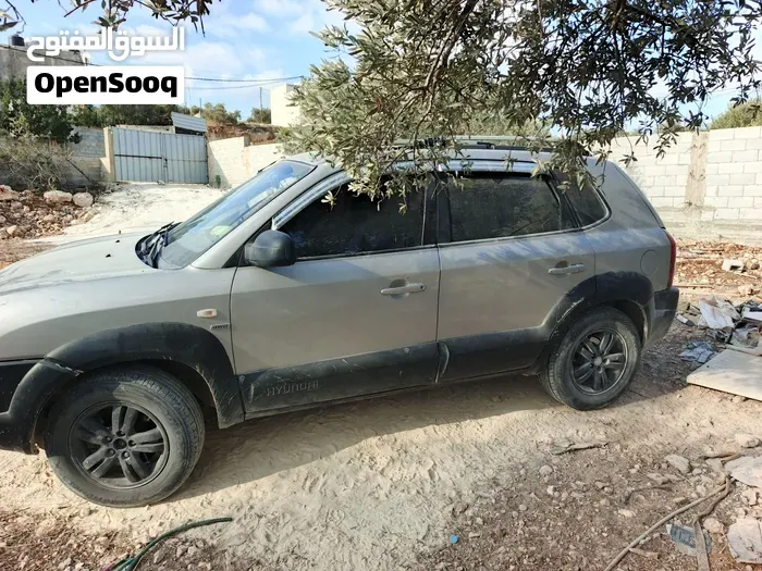 Hyundai Tucson 2006 photo 2