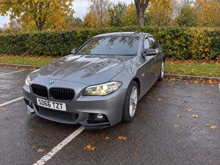 BMW 5 Series 2016 photo 5