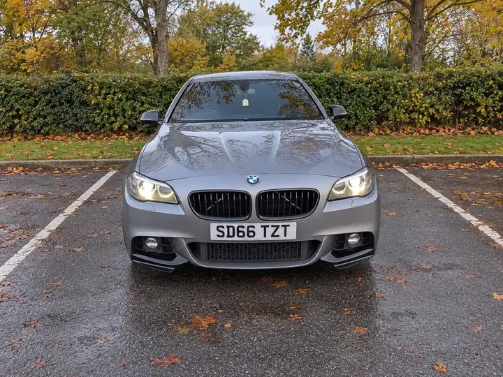 BMW 5 Series 2016 photo 3