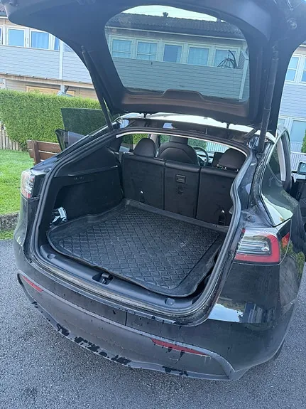 Tesla Model Y 2024 photo 4