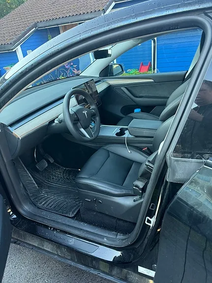Tesla Model Y 2024 photo 5
