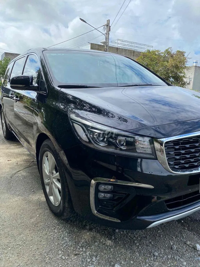 Kia Sedona 2021 photo 2