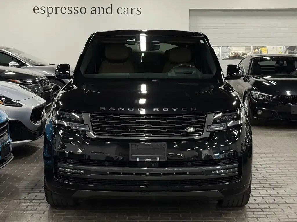 Land Rover Range Rover 2024 photo 2