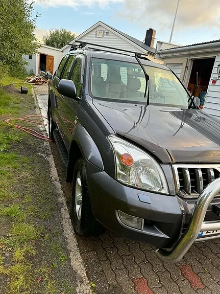 Toyota Land Cruiser 2006 photo 2