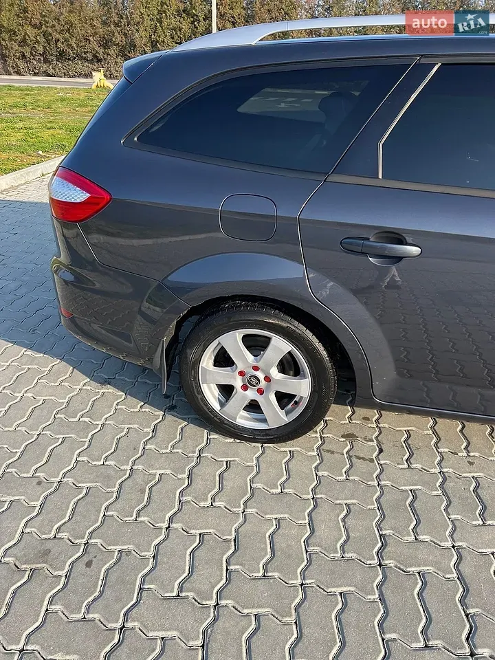 Ford Mondeo 2010 photo 4