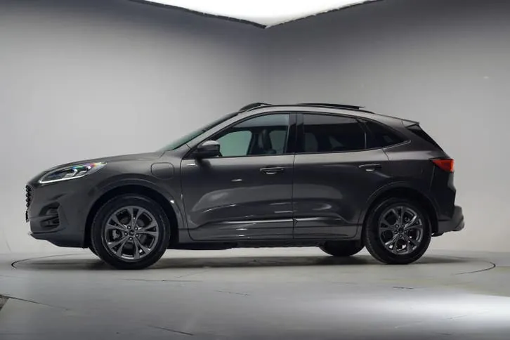 Ford Kuga 2022 photo 2